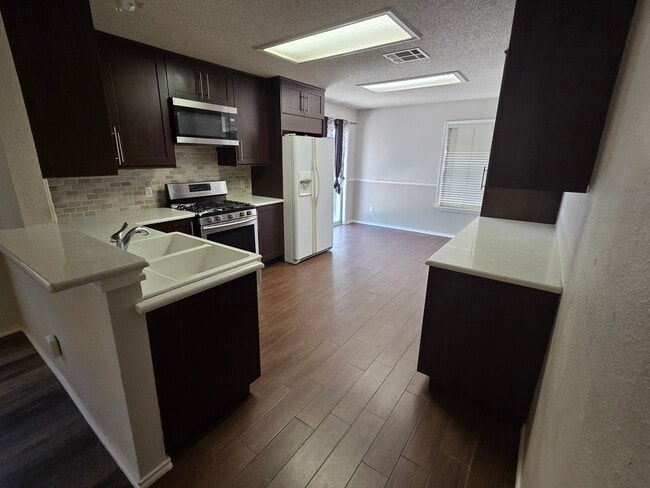 Building Photo - 829 Satellite View