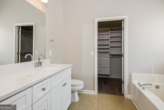 Building Photo - 3223 Deer Valley Dr NW