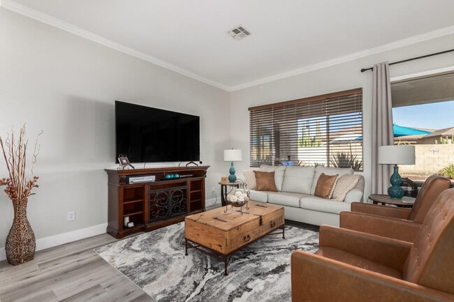 Building Photo - 3084 E Capricorn Way