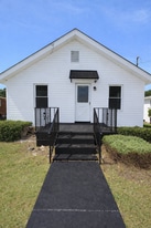 Building Photo - 1107 Fuller St