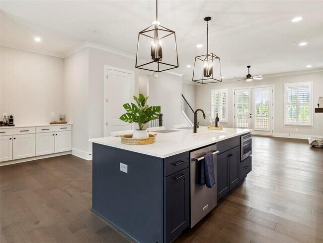 Building Photo - 355 Chiswick Cir