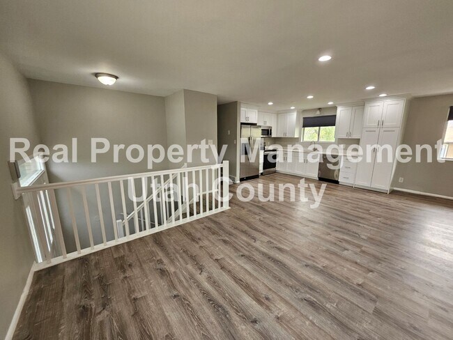 Building Photo - 1474 N 375 W