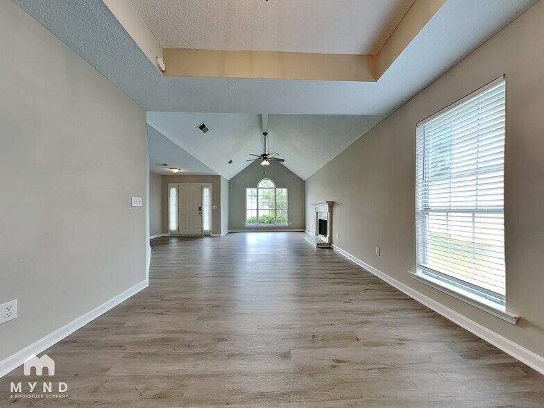 Building Photo - 187 Jasmine Dr