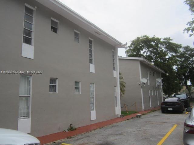 Building Photo - 1525 NW 19th Terrace