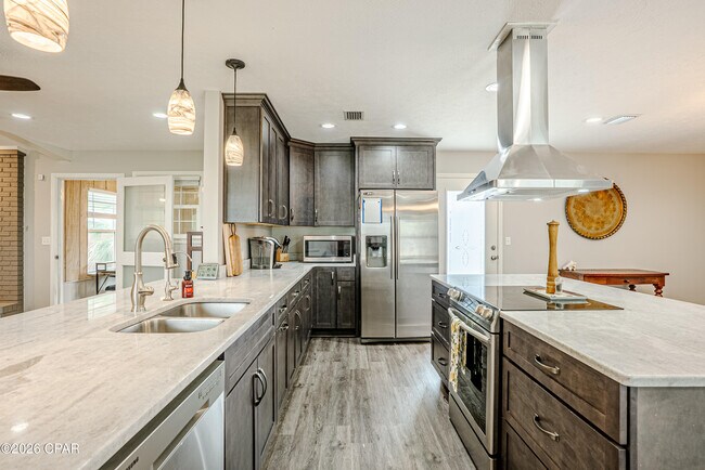 Building Photo - 1112 Colorado Ave