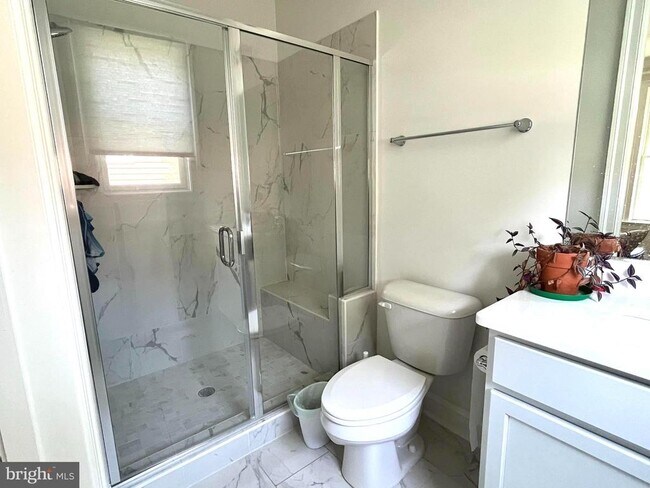 Building Photo - 6626 Moly Dr