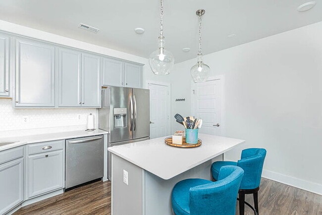 Building Photo - New 2 Bedroom Condo with Loft in Short Pump – $2,400/mo