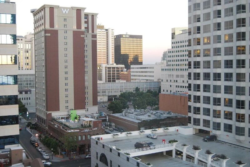 Building Photo - 1240 India St