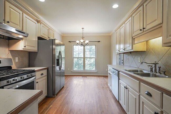 Building Photo - 3153 Cahaba Park Dr