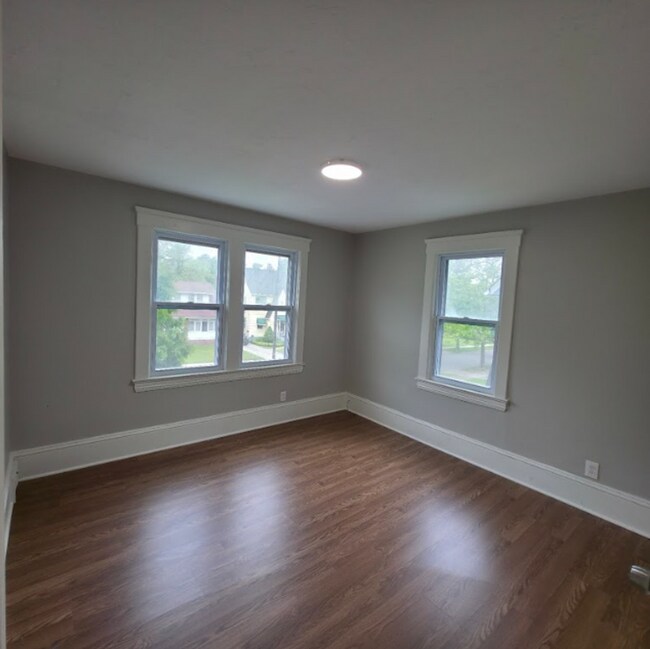 Building Photo - 1035 Elbon Rd