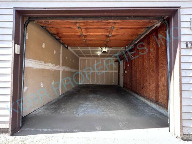 Building Photo - Charming 2-Bedroom / 2-Full Bathroom Condo Retreat in Happy Valley – Cozy Living Awaits!