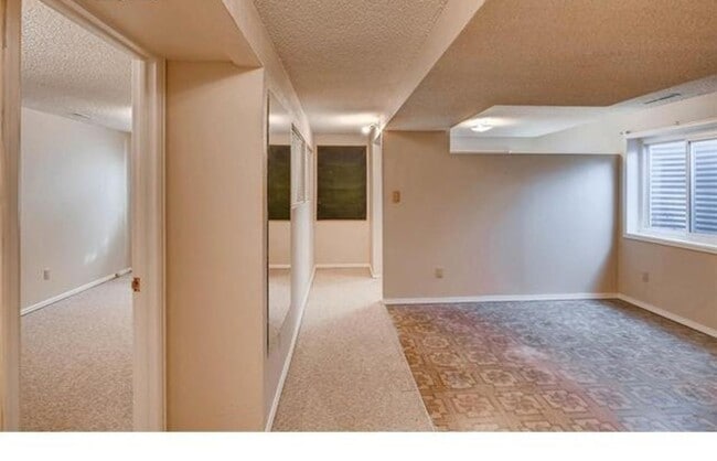 Building Photo - 3165 Zephyr Dr