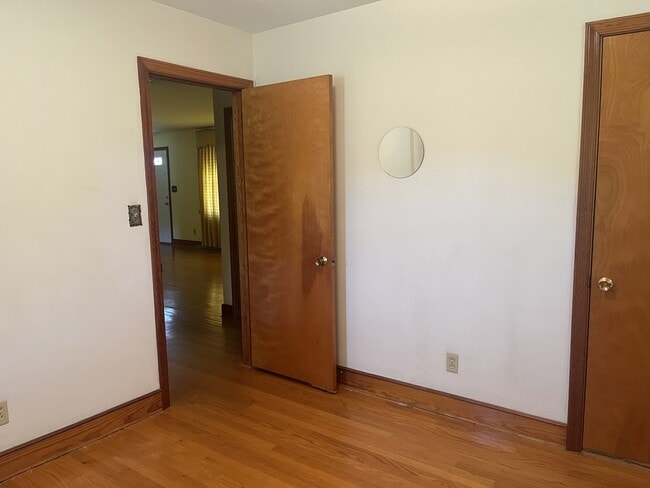 Building Photo - 141 Daniels Pl