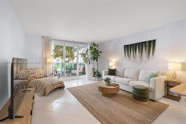 Building Photo - 2301 Collins Ave