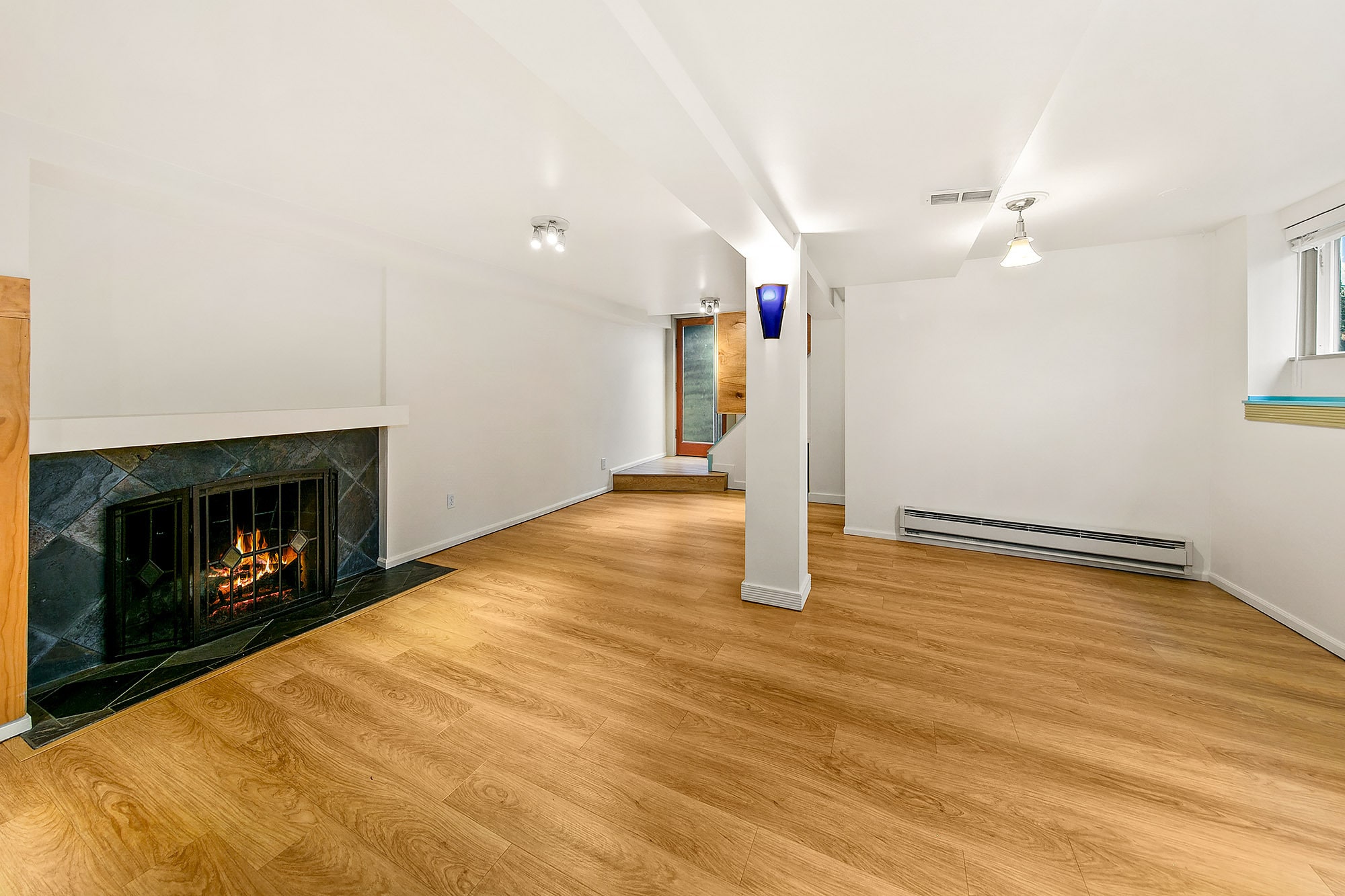 Building Photo - 2655 8th Ave W