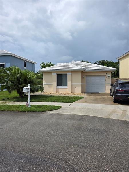 Primary Photo - 6415 Amberjack Terrace