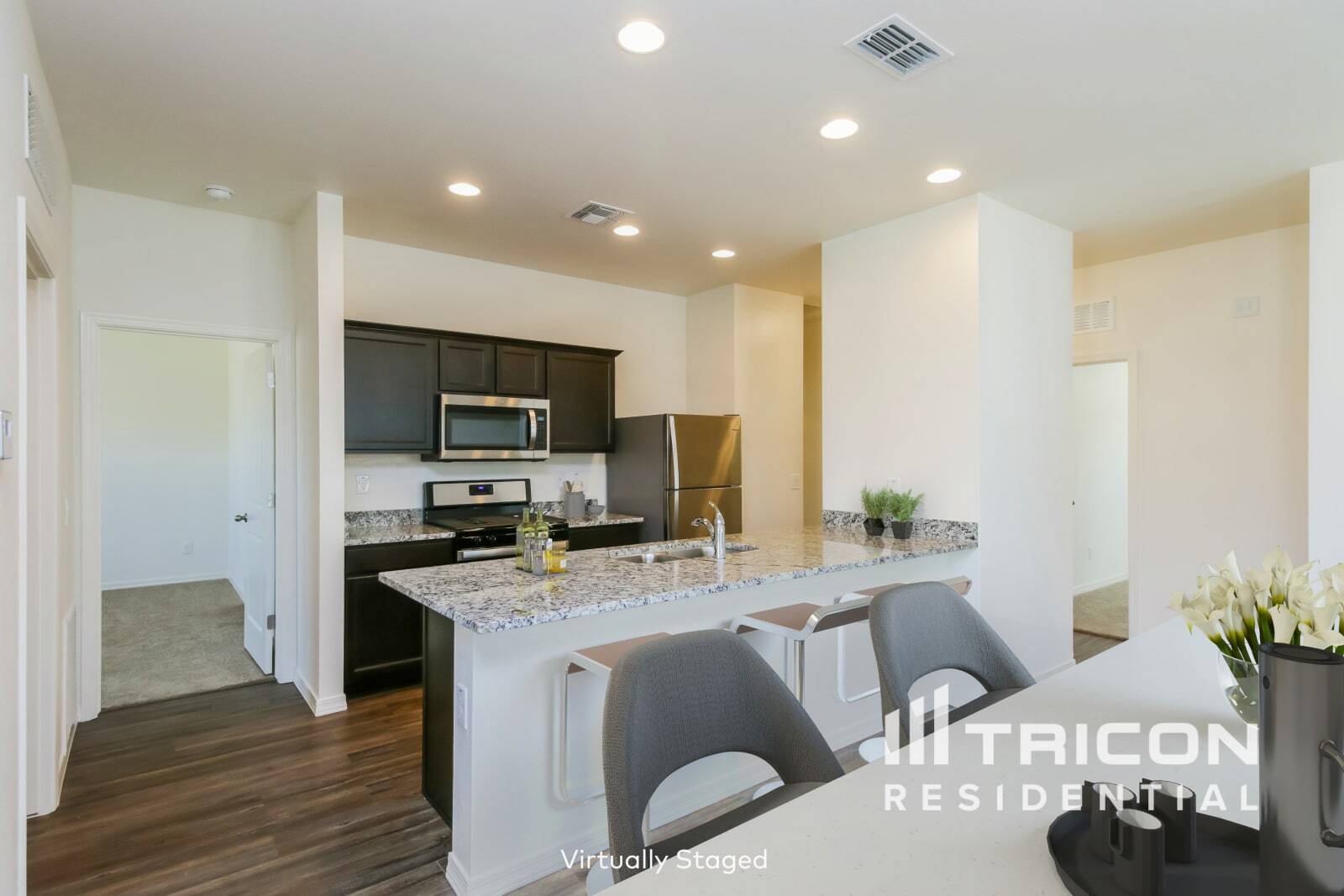 Building Photo - 4578 W Saddlebush Way