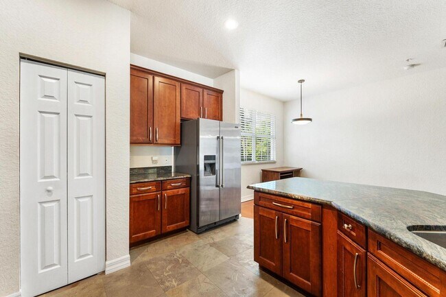 Building Photo - 105 Harbors Way