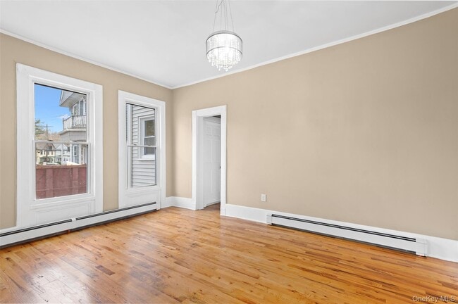 Building Photo - 33 Wickham Ave