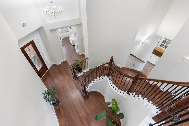 Building Photo - 6 Skipwith Pl