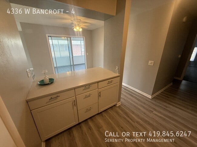 Building Photo - 4336 W Bancroft-4