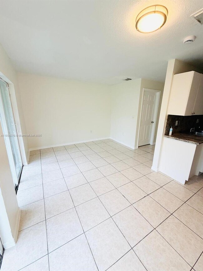 Building Photo - 26323 SW 135th Pl
