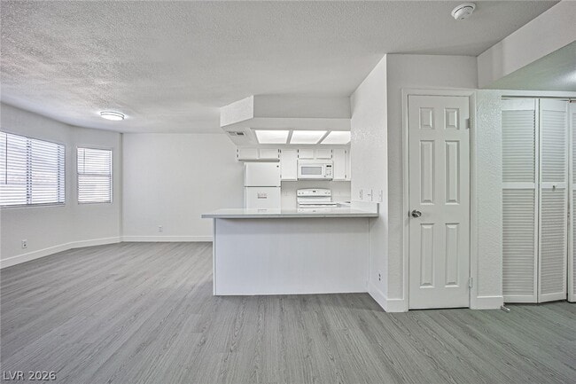 Building Photo - 7957 Lions Rock Way