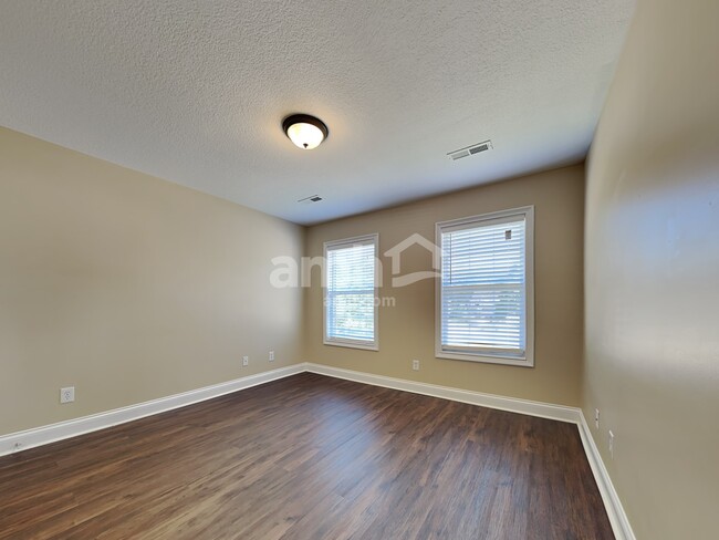 Building Photo - 10225 Boston Ln