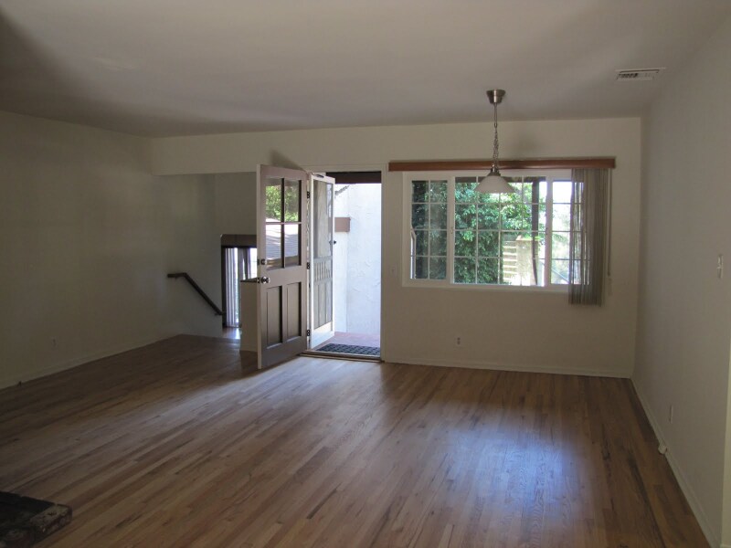 Building Photo - 2845 Markridge Rd