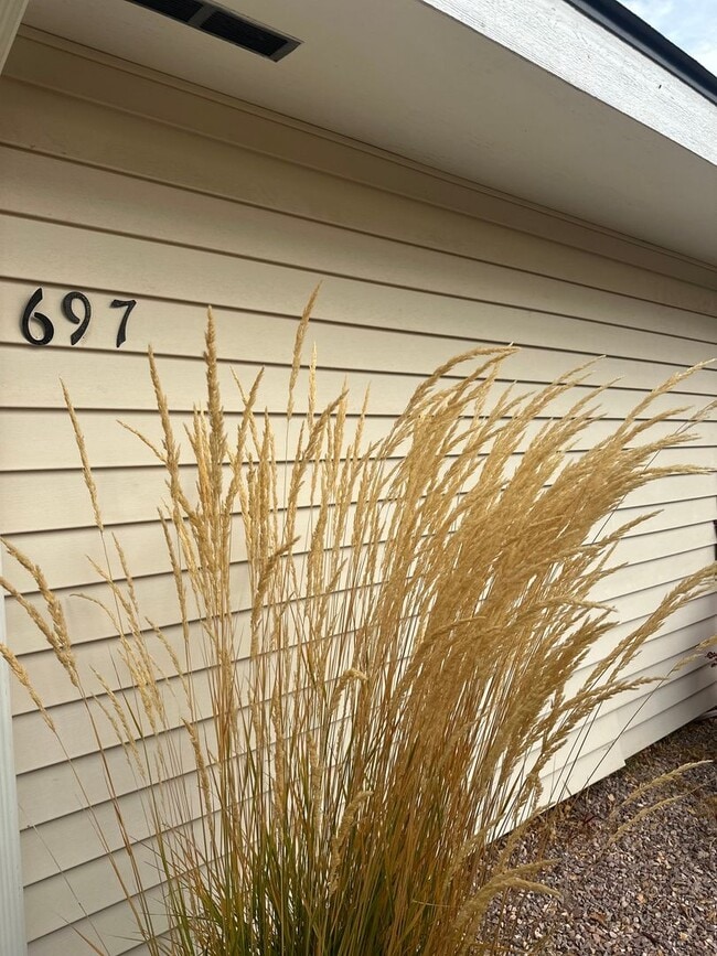 Building Photo - Vintage Character, Modern Finishes! Spacio...