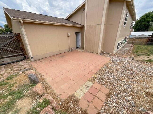 Building Photo - 3 Bedroom Home Available Near Briargate Bl...