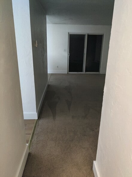 Building Photo - 1110 Hayes St