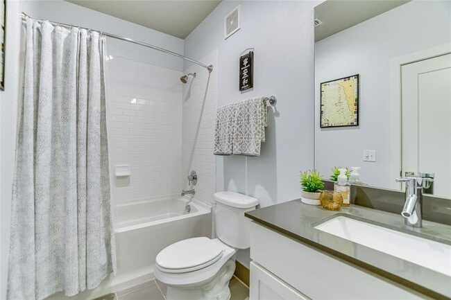 Building Photo - 2805 Dulce Ln