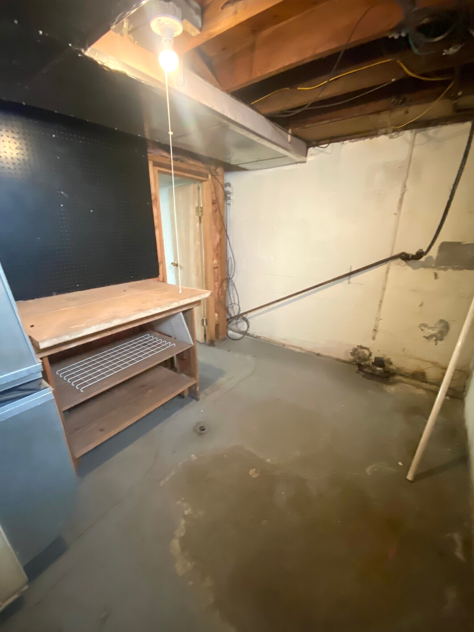 Building Photo - 1121 Hapeman St