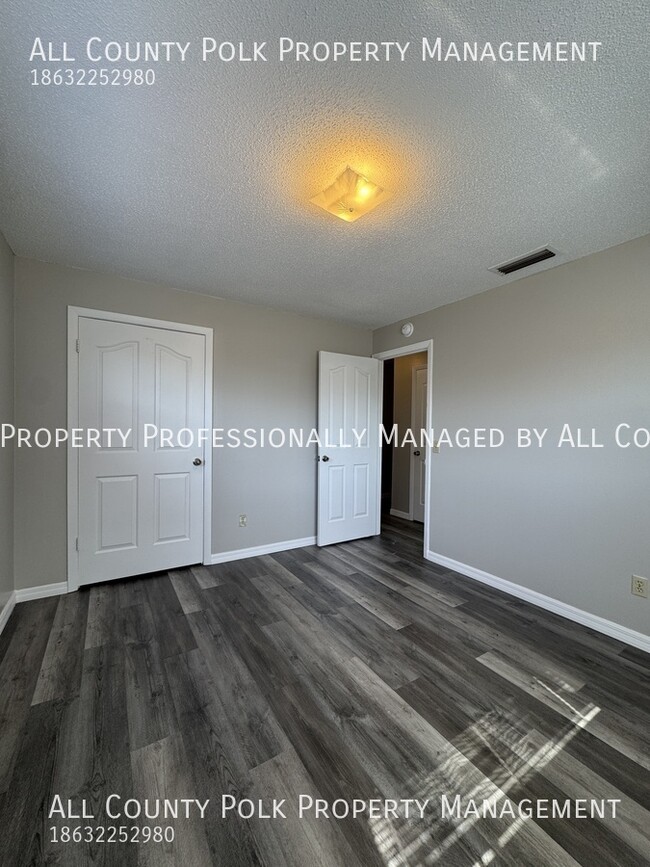Building Photo - 422 Ellerbe Way