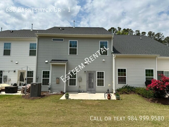 Building Photo - 680 Barneswyck Dr