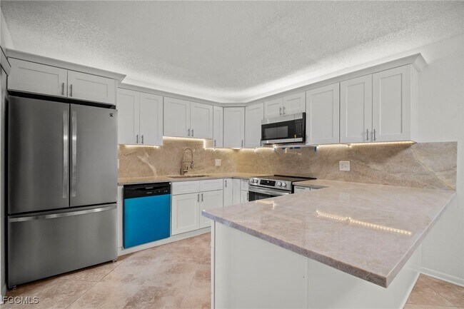 Primary Photo - 1703 Park Meadows Dr