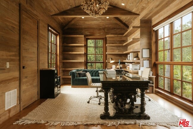 Building Photo - 1105 Rivas Canyon Rd