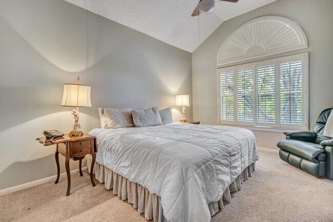 Building Photo - LUXURY 3-BEDROOM TOWNHOME IN ALAMO HEIGHTS
