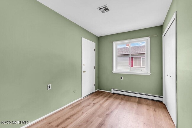 Building Photo - 24 Liberta Dr