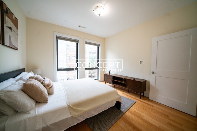 Building Photo - 9 Miner St