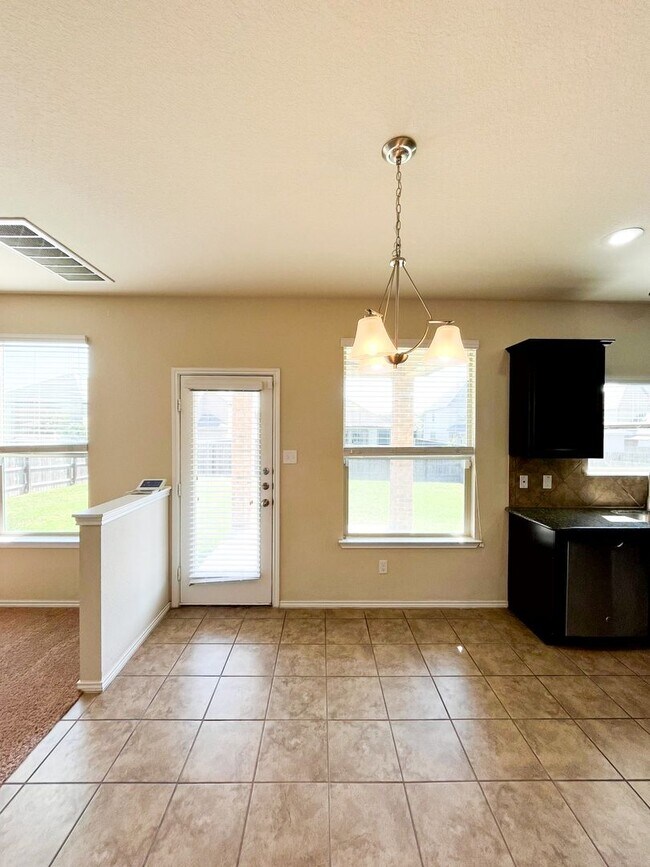 Building Photo - Available NOW!!!! This gorgeous home is located in The Landing Subdivision in Killeen. This home ...