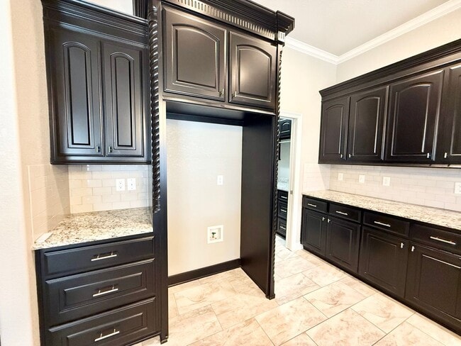 Building Photo - 7332 Kingsport Ln