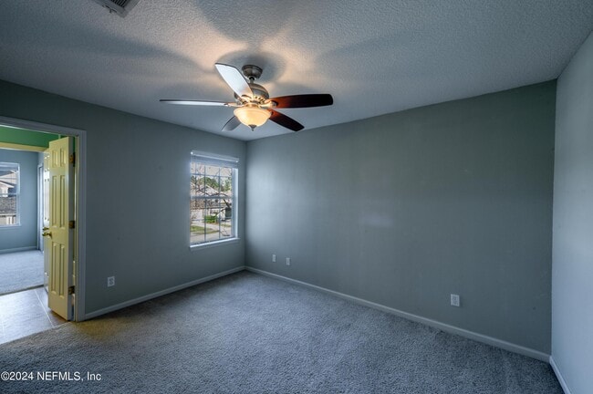 Building Photo - 807 Scrub Jay Dr