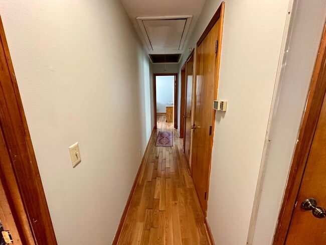 Building Photo - Unlock the Door to The Perfect Rental