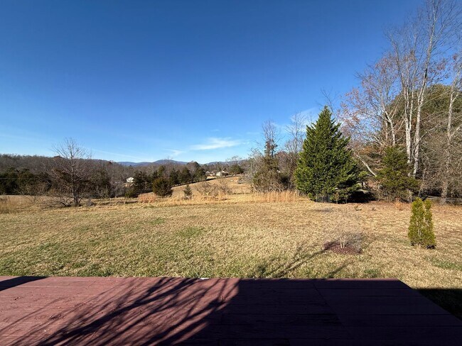 Building Photo - 5802 Roach Ridge