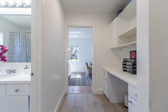 Building Photo - 12101 SW 135th Terrace