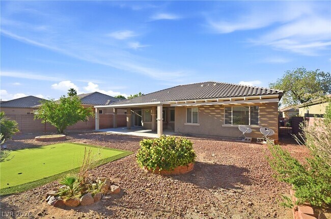 Building Photo - 5707 Golden Leaf Ave