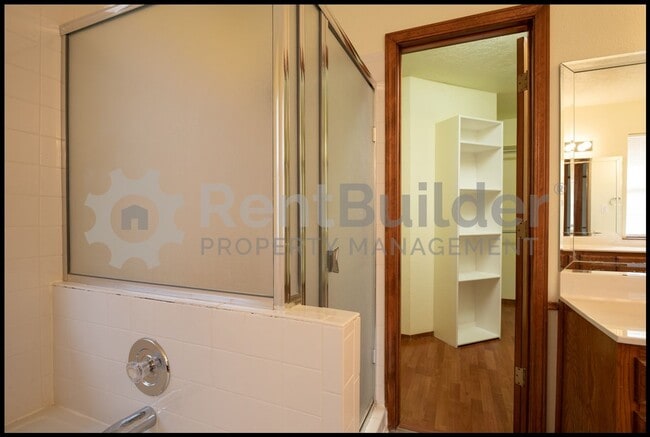 Building Photo - CALL US TODAY AT (505) 808-6467 TO SCHEDULE A CONVENIENT SHOWING