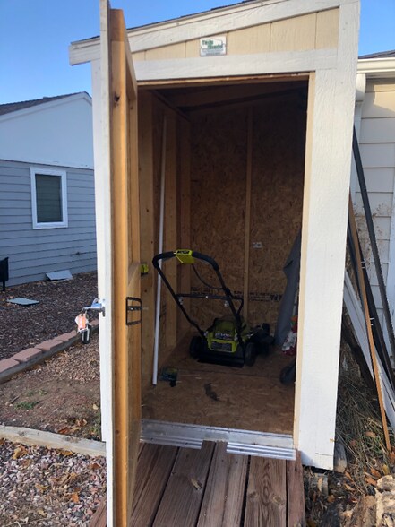Building Photo - 3833 E Nielsen Ln